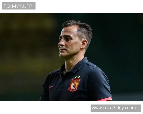 卡纳瓦罗谈中国球员留洋意愿称在国内当明星生活十分美好