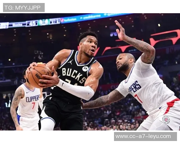 射手群火力全开布朗狂砍50分祖巴茨巧妙利用空间单打成功 射手群火力全开布朗狂砍50分祖巴茨巧妙利用空间单打成功